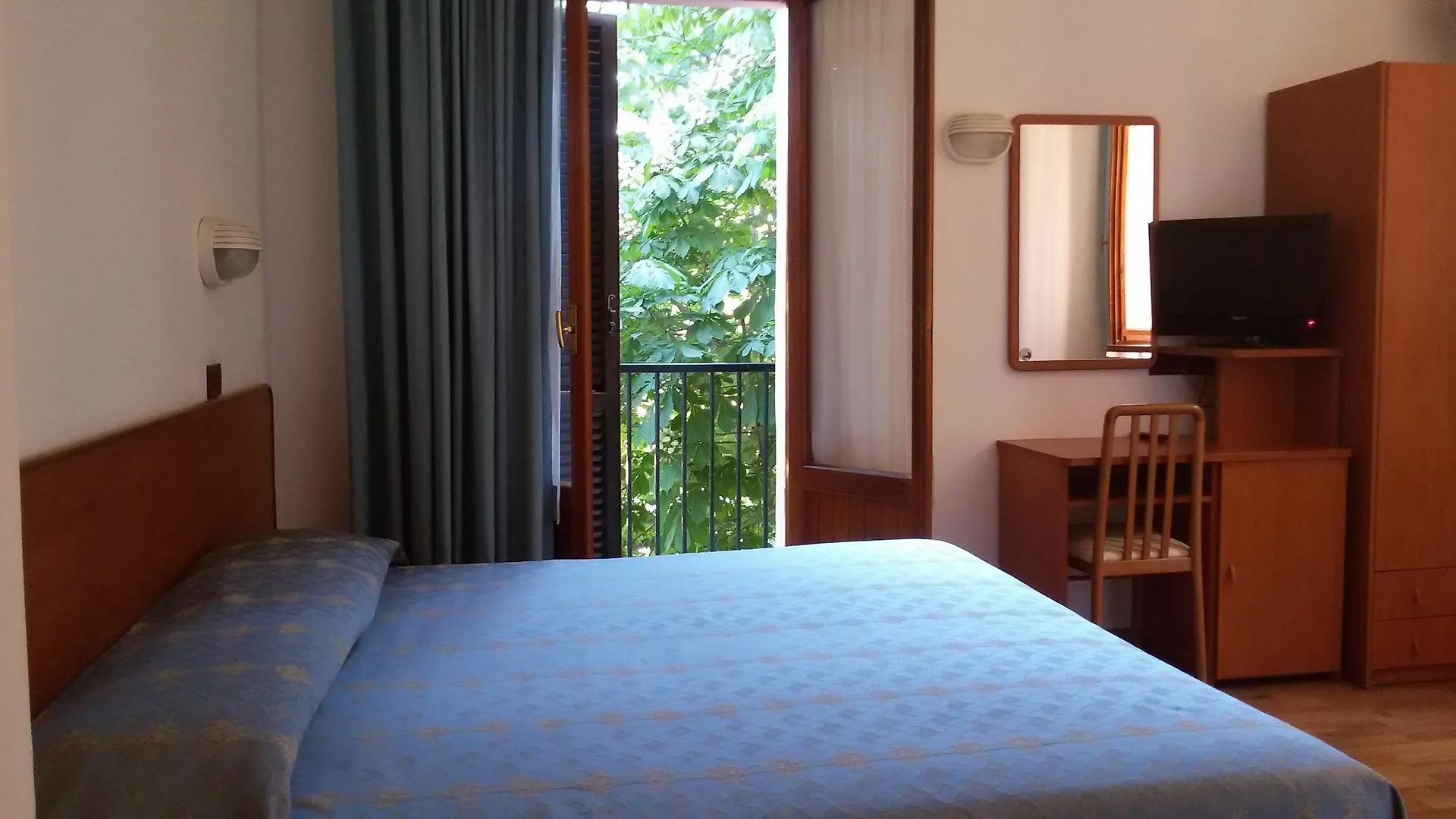 Hotel Rinascente Chianciano Terme 3*,  Italien